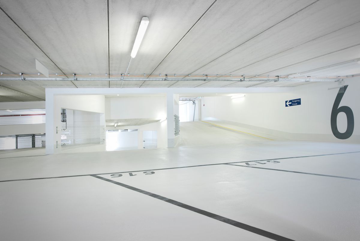 LOLIN_Parkhaus_Kreisklinikum_Ebersberg_01.jpg